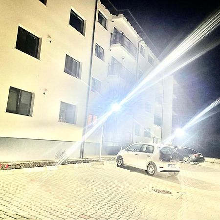 Cleopatra 3 Apartment Ipotesti  Bagian luar foto