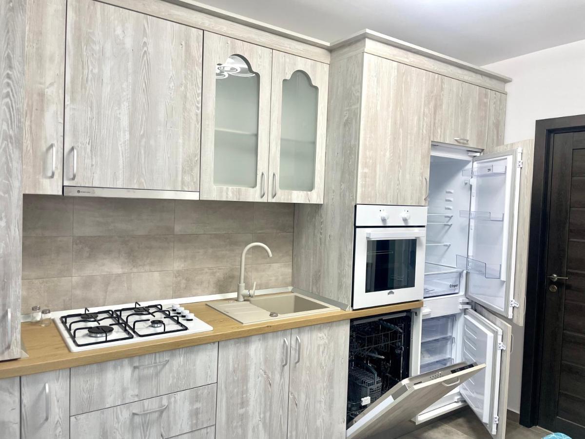 Cleopatra 3 Apartment Ipotesti  Bagian luar foto