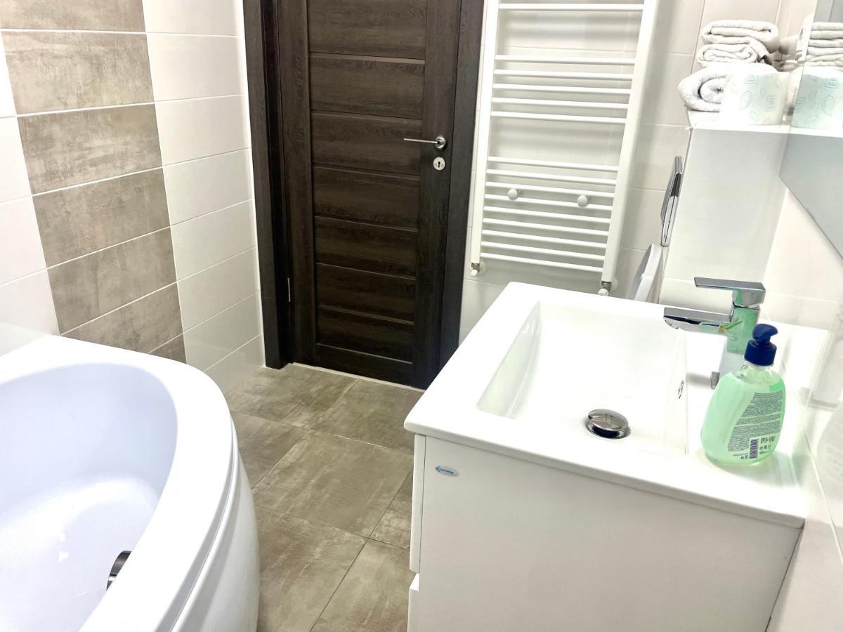 Cleopatra 3 Apartment Ipotesti  Bagian luar foto
